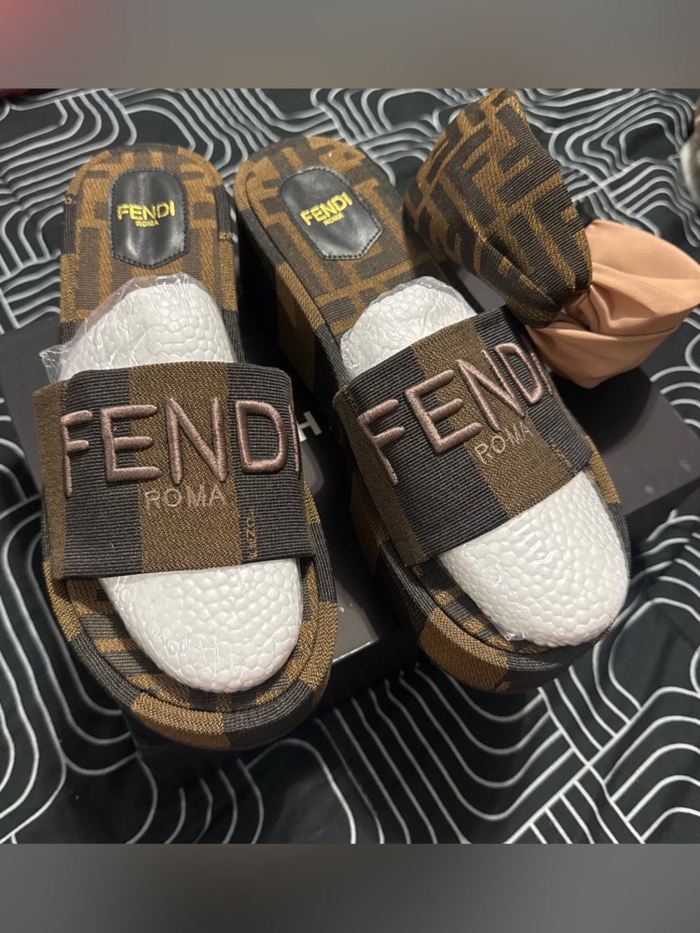 COMBO SET Fend Brown Logo Slide Sandals - Brown with matching HEADBAND